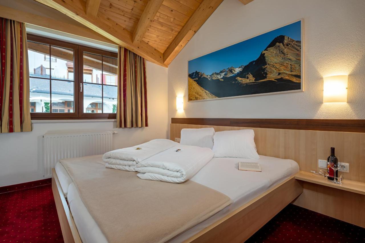 Aurora Aparthotel
